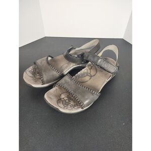 Merrell Women's Sandals Size 7 US